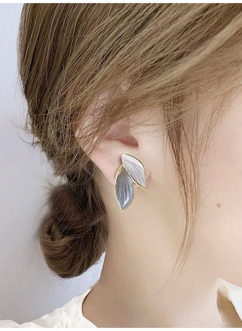 ڤيا أقراط نسائية بتصميم أوراق راقٍ وفاخر - Image 1